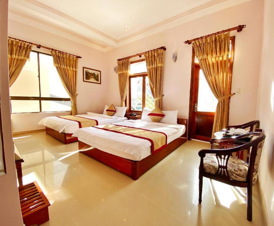 דה לאט Gold Night Hotel מראה חיצוני תמונה