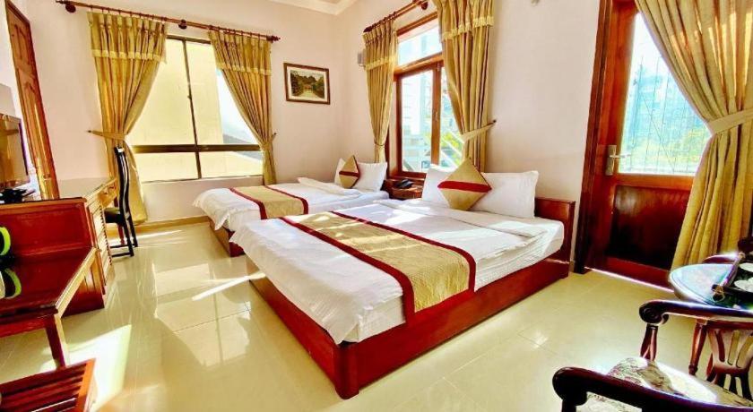 דה לאט Gold Night Hotel מראה חיצוני תמונה