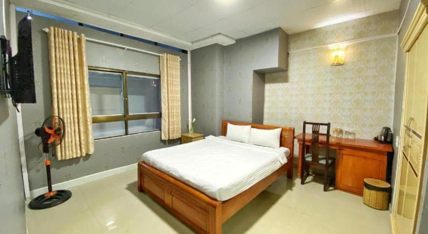 דה לאט Gold Night Hotel מראה חיצוני תמונה