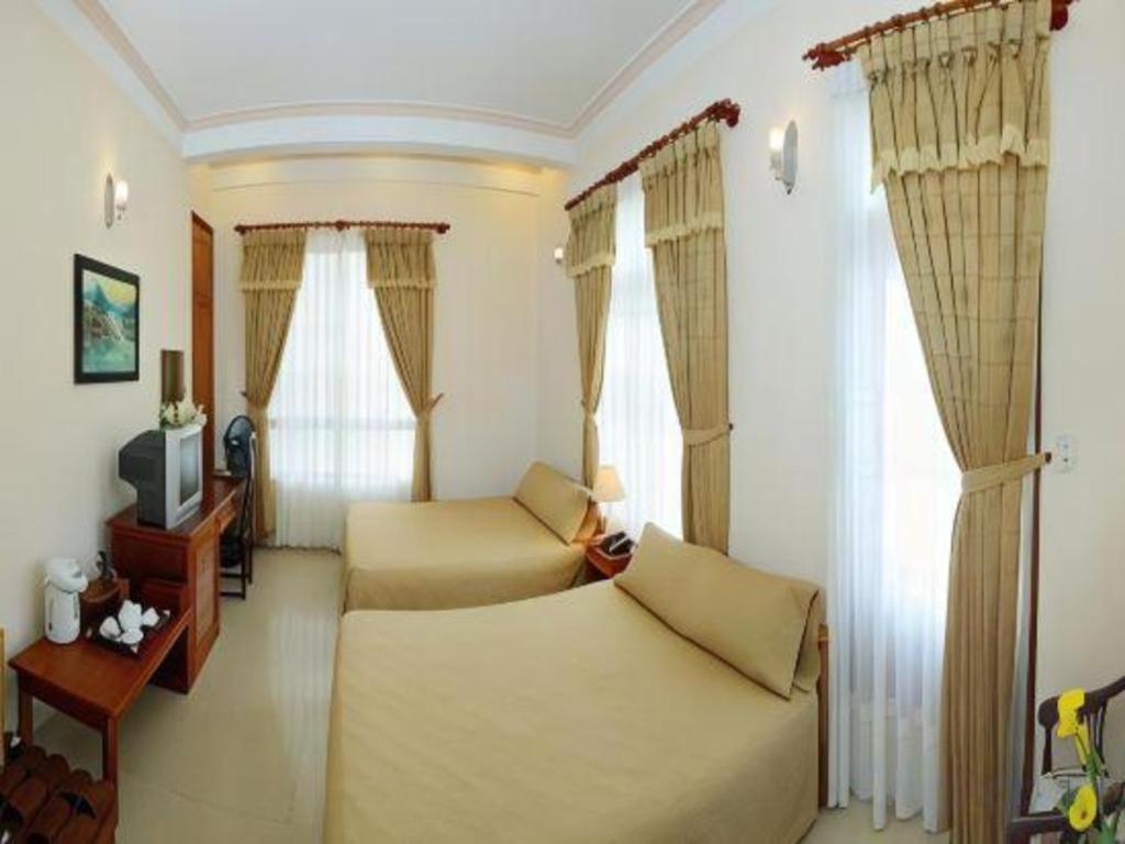 דה לאט Gold Night Hotel מראה חיצוני תמונה