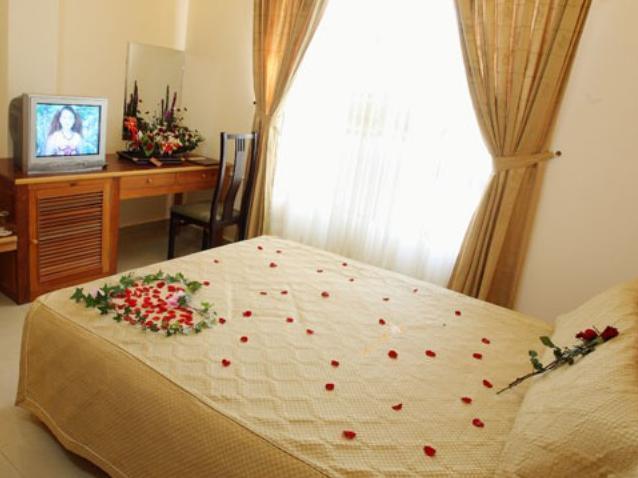דה לאט Gold Night Hotel מראה חיצוני תמונה