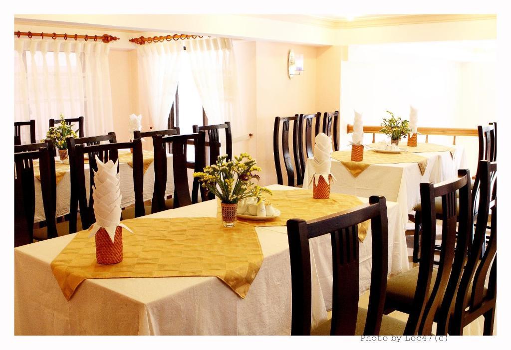 דה לאט Gold Night Hotel מראה חיצוני תמונה
